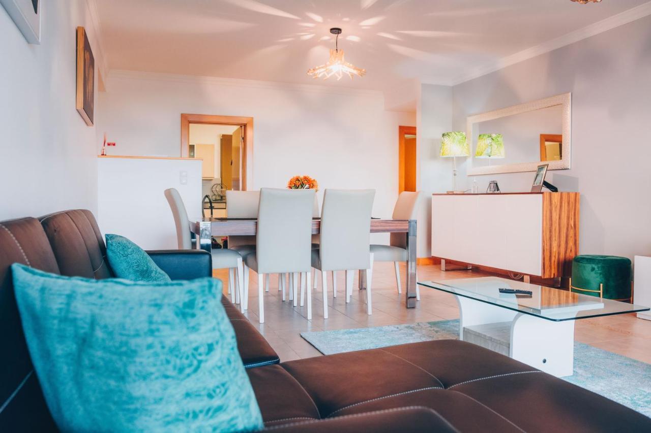 Appartement 5 Bedrooms In Privileged Area With Ocean View *